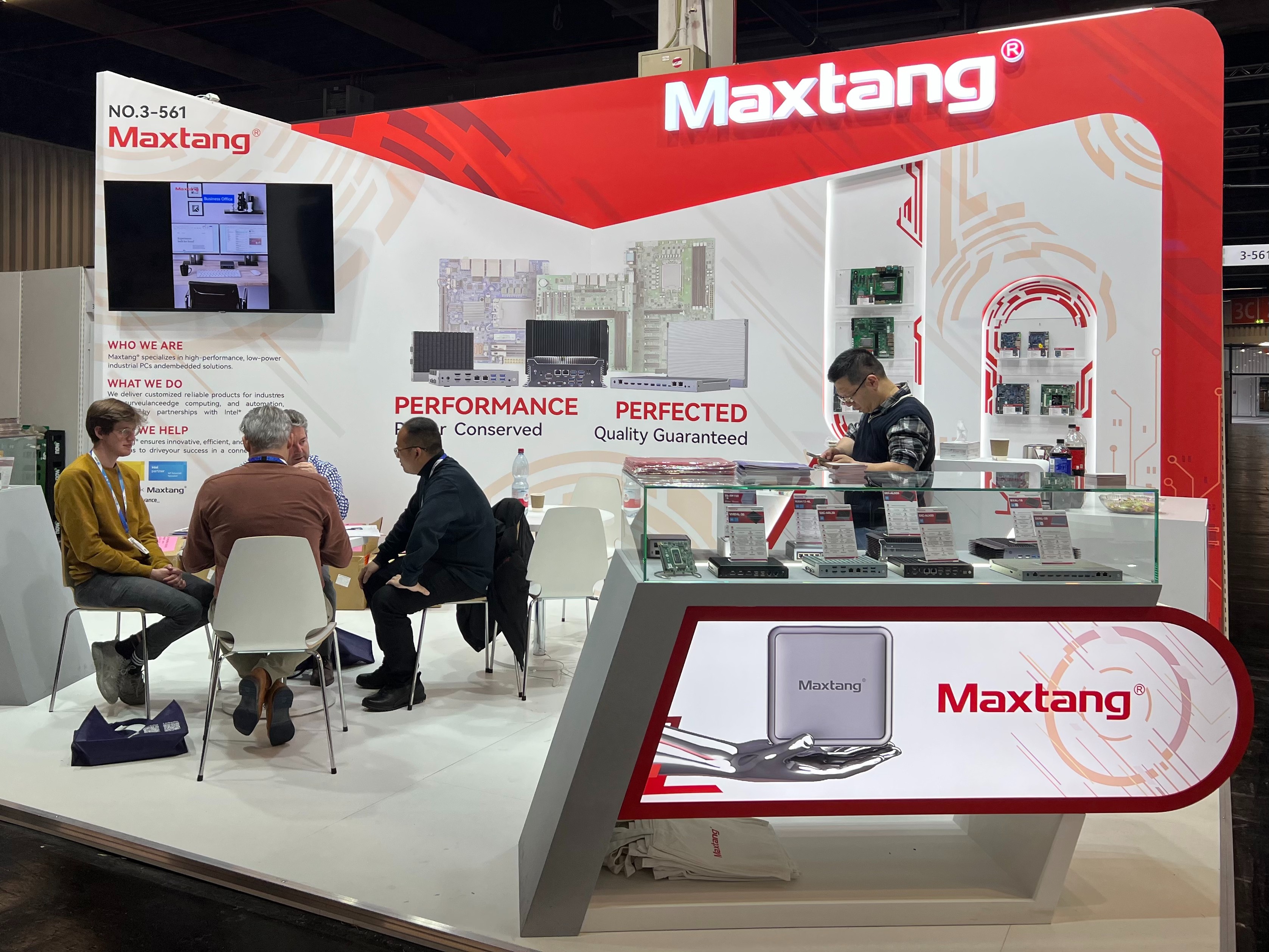 新利手机客户端计算机闪耀2025德国纽伦堡嵌入式展览会Embedded World